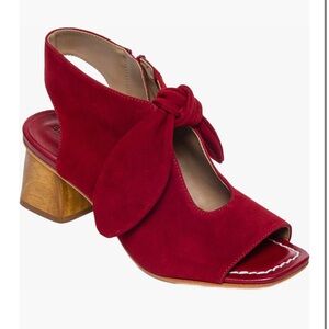 Bernardo Lizzie Red Suede wooden block Heeled 6.5 bow detail zipper peep Sandals